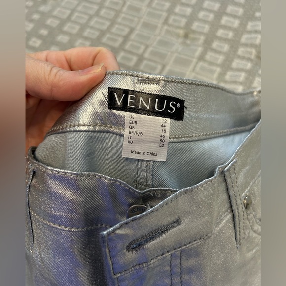 Silver pants 🎁 - Picture 2 of 5